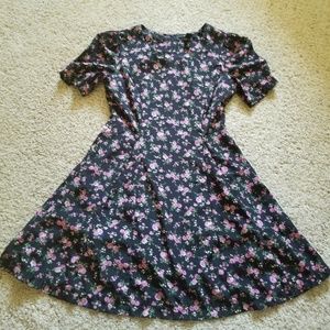 💙Semi Vintage Inspired Floral Dress💙